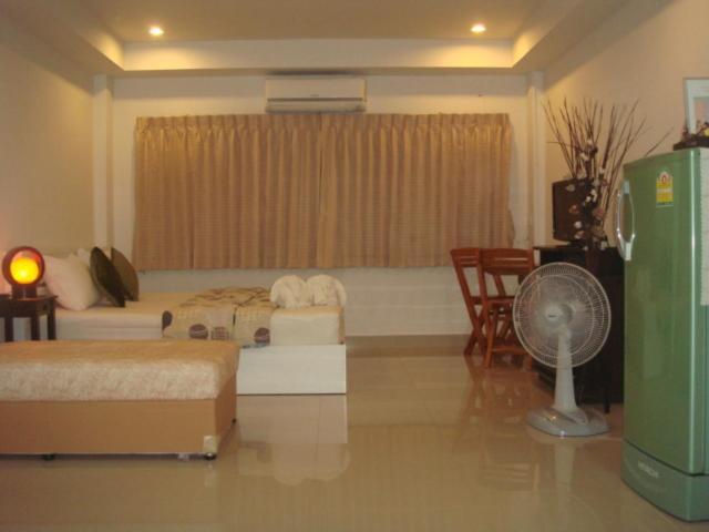 Anzac Wooden Guest House & Cafe Shop Pattaya Room photo