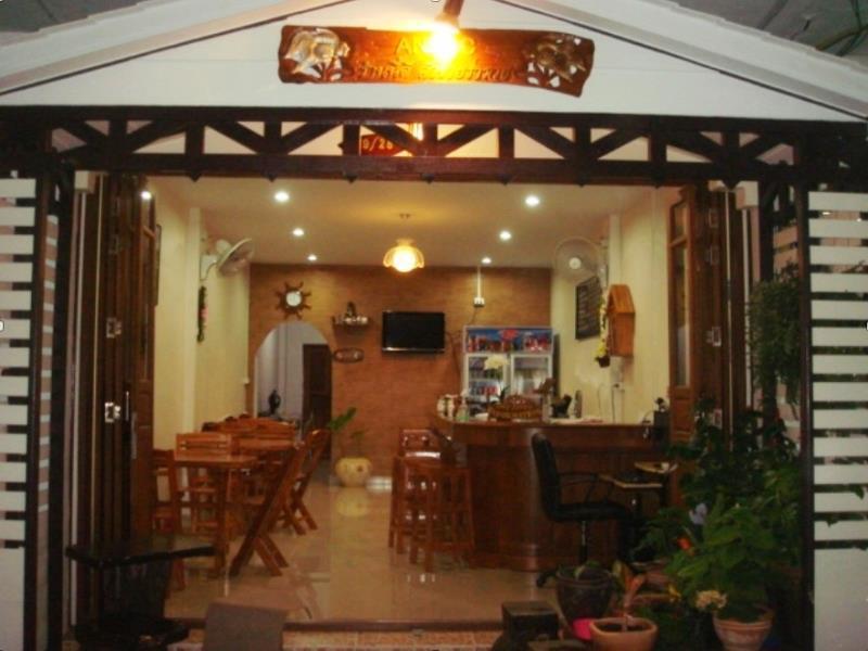 Anzac Wooden Guest House & Cafe Shop Pattaya Exterior photo